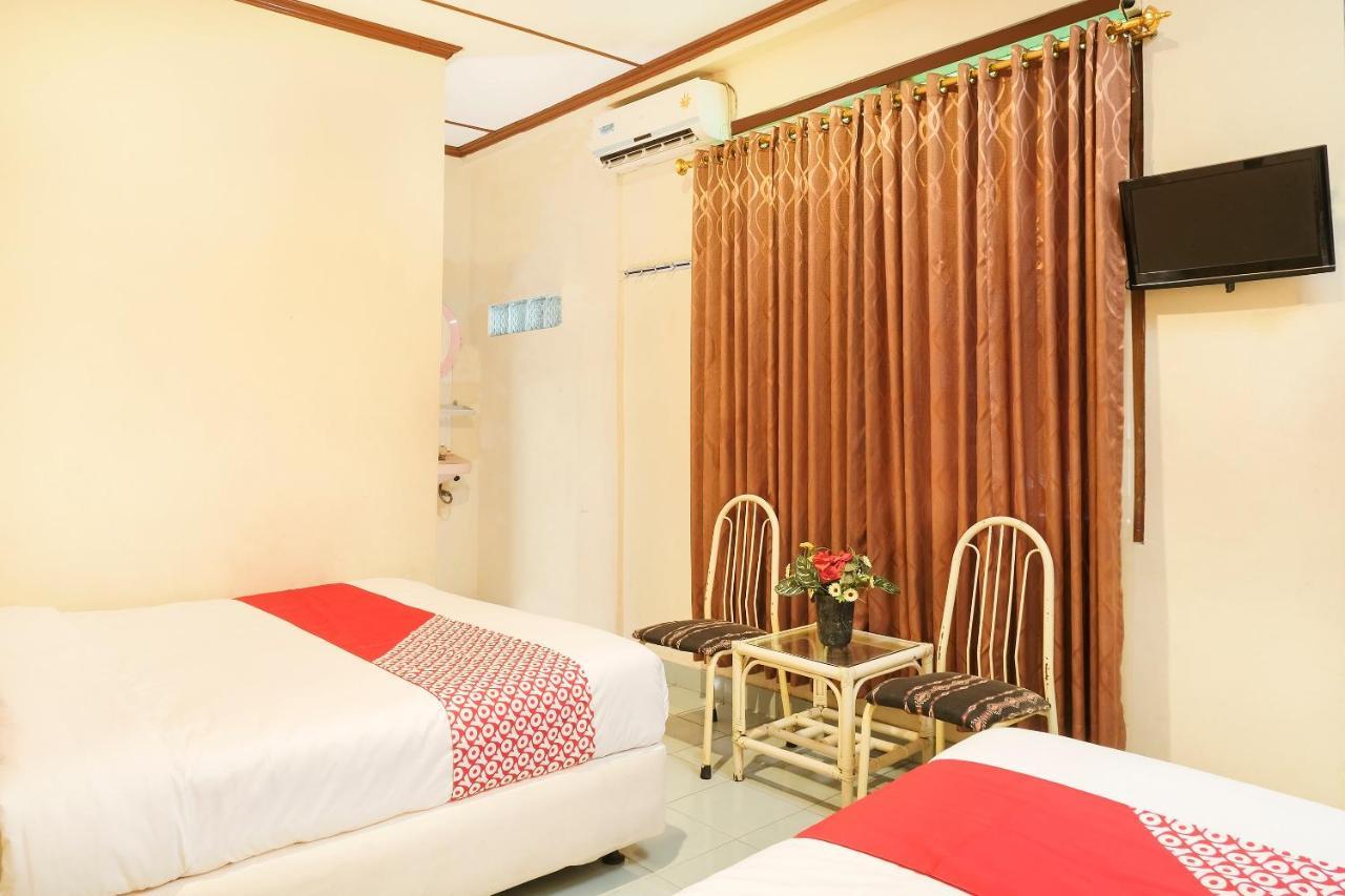 Oyo 585 Hotel Perwita Sari Yogyakarta Ngoại thất bức ảnh