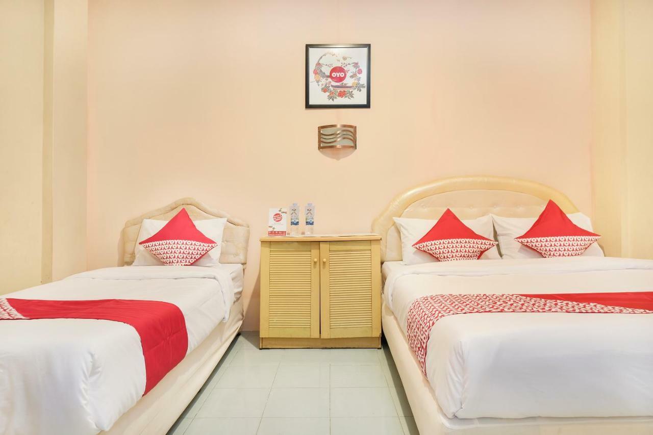 Oyo 585 Hotel Perwita Sari Yogyakarta Ngoại thất bức ảnh