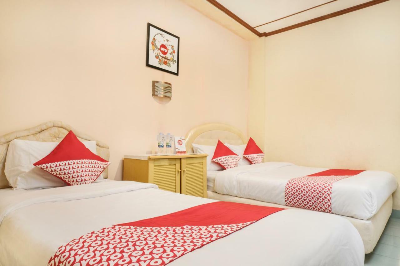 Oyo 585 Hotel Perwita Sari Yogyakarta Ngoại thất bức ảnh